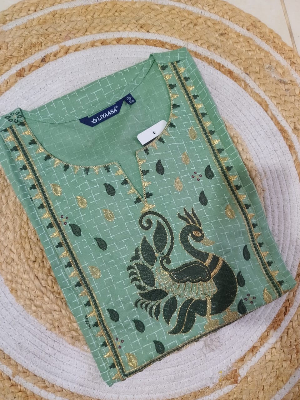 Liyasaa Rayon Yoke Embroidery Kurti With Side Pocket