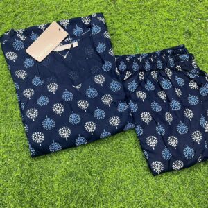 Aavaasa Rayon Co-ord Set Side Open with Mobile Packet