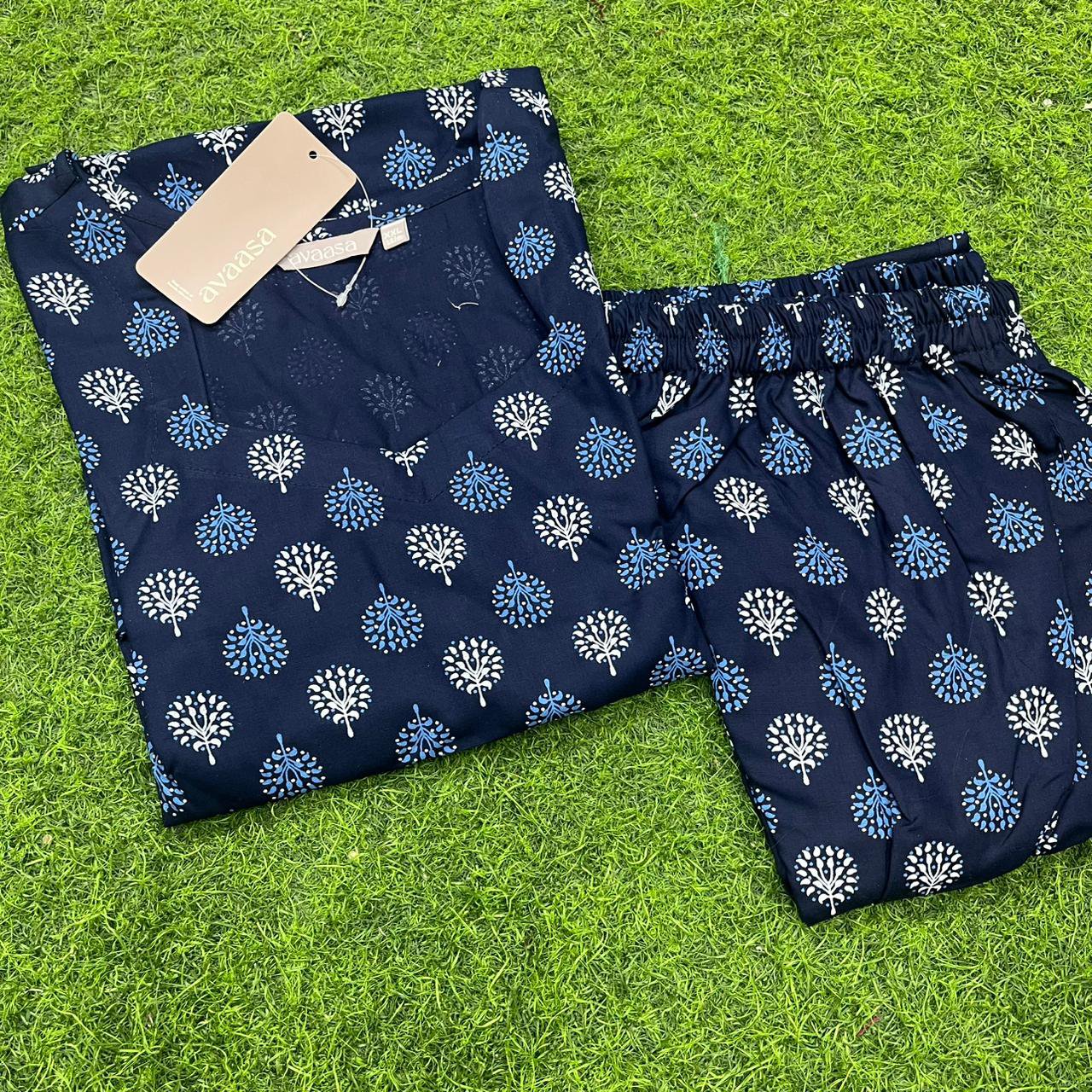 Aavaasa Rayon Co-ord Set Side Open with Mobile Packet