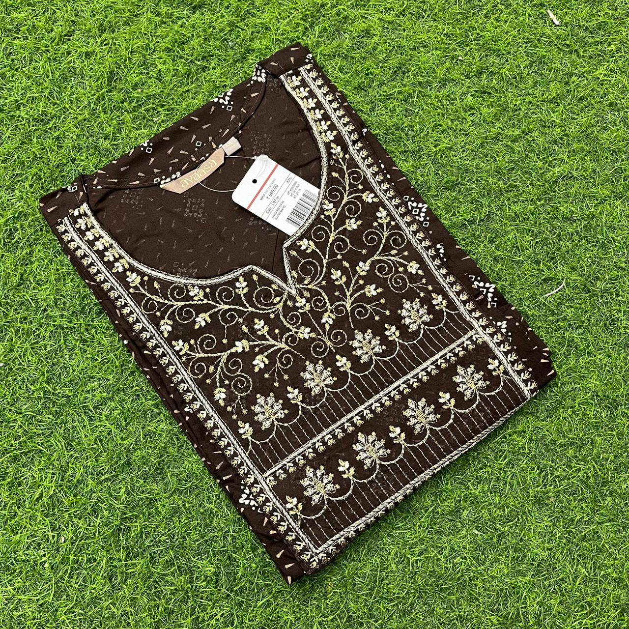 Avaasa Rayon Yoke Embroidery Kurti With Side Pocket